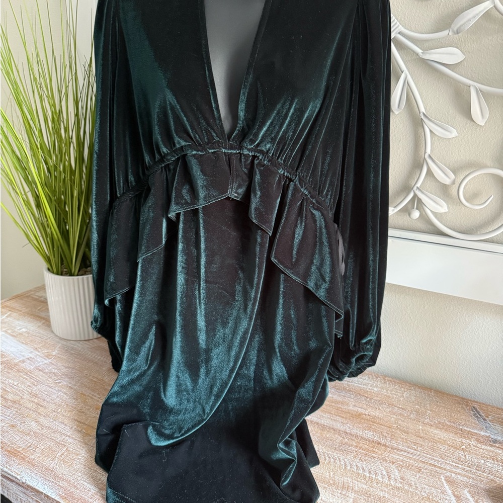 Gorgeous New Deep Green Velvet Peplum Dress